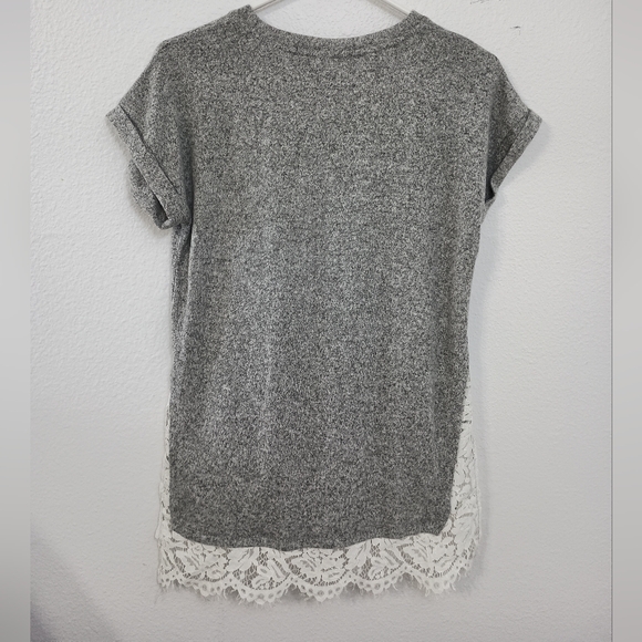 Bobeau Grey/Ivory Short Sleeve Blouse from Nordstrom rack - Picture 2 of 6